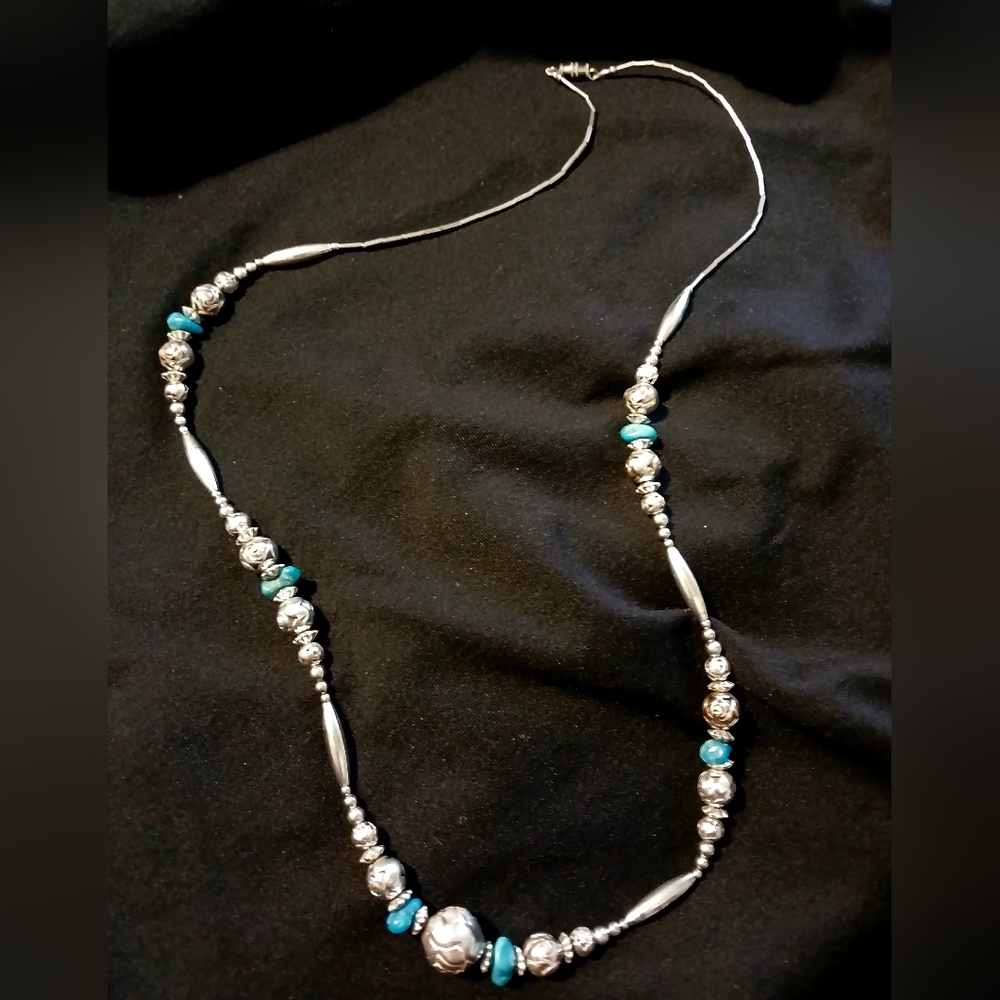 Vintage Native American Silver & Turquoise Necklace